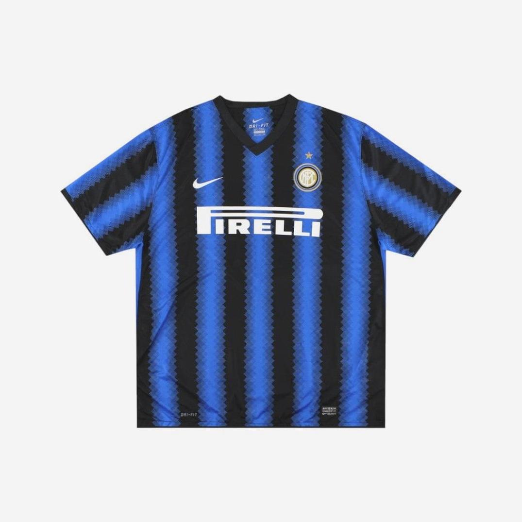 The Inter Milan 2010-11 Home Shirt by Retro1999 features black and blue vertical stripes, the club crest, Nike logo, and Pirelli sponsor—an iconic retro kit from a classic Serie A season.
