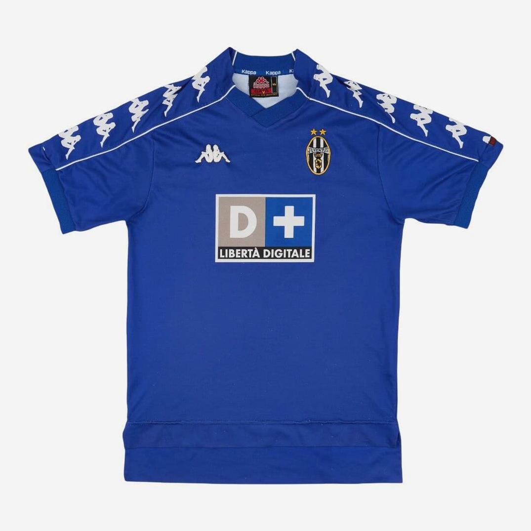 The Retro1999 Juventus 1999-00 Third Shirt in blue features white Kappa logos, a club crest with two gold stars, and D+ Libertà Digitale sponsor—a must-have retro kit for fans.